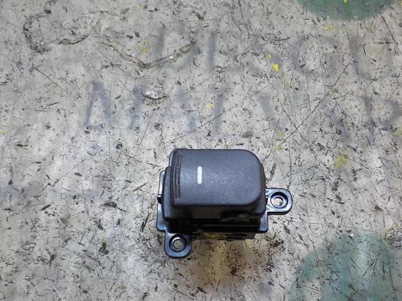 Recambio de mando elevalunas delantero derecho para kia soul 1.6 crdi cat referencia OEM IAM 935802K200WK  