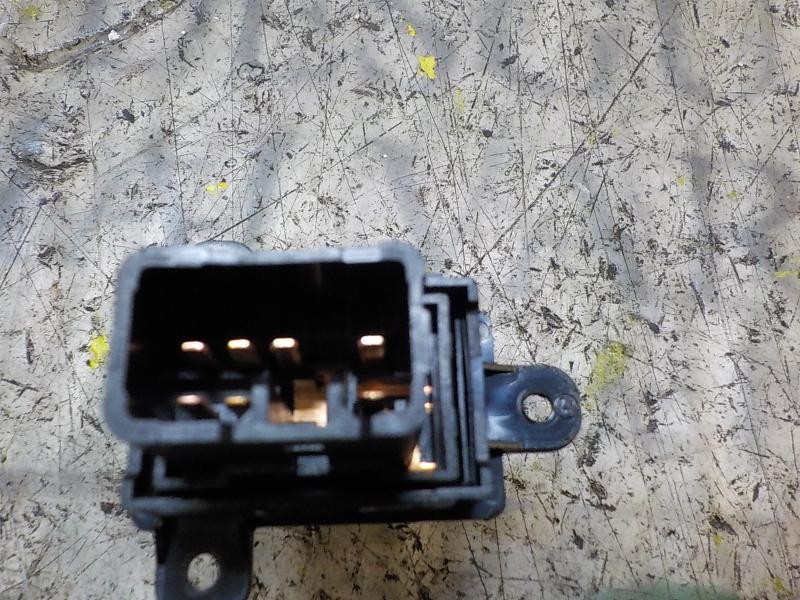 Recambio de mando elevalunas delantero derecho para kia soul 1.6 crdi cat referencia OEM IAM 935802K200WK  