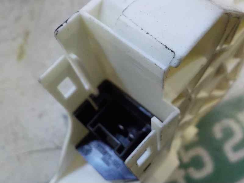 Recambio de motor elevalunas delantero derecho para skoda yeti elegance 4x4 referencia OEM IAM 8K0959812A 8K0959812A 