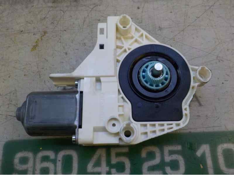 Recambio de motor elevalunas delantero izquierdo para skoda yeti elegance 4x4 referencia OEM IAM 8K0959811A 8K0959811A 