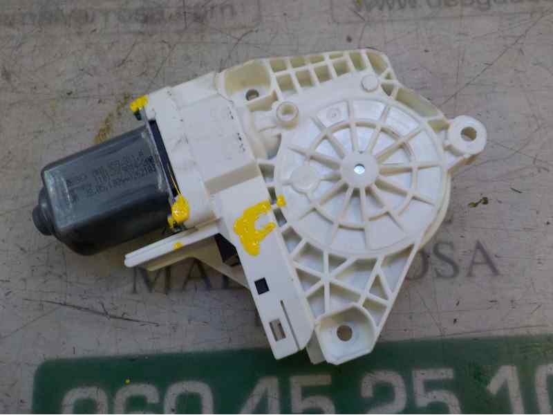 Recambio de motor elevalunas delantero izquierdo para skoda yeti elegance 4x4 referencia OEM IAM 8K0959811A 8K0959811A 