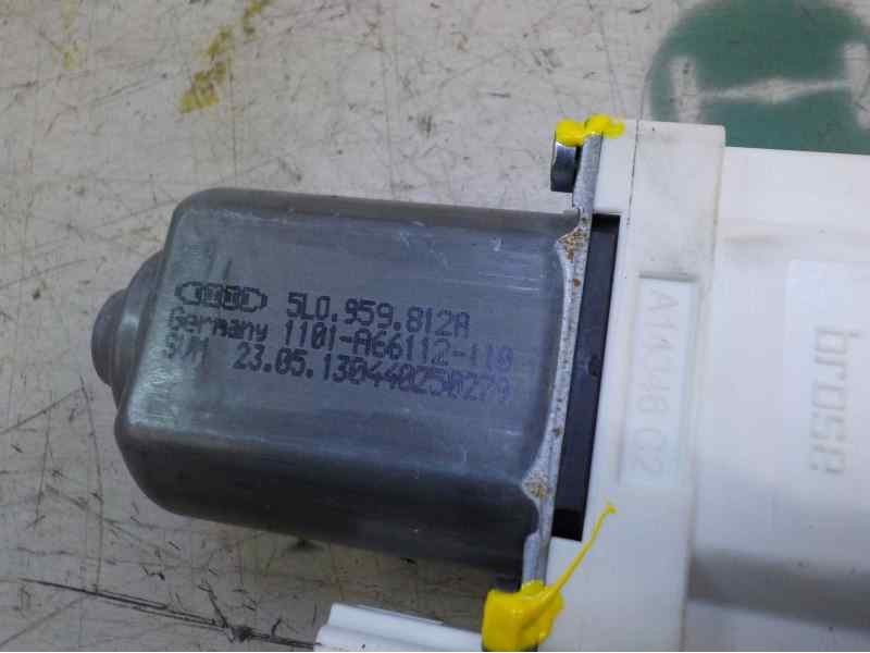 Recambio de motor elevalunas trasero derecho para skoda yeti elegance 4x4 referencia OEM IAM 5L0959812A 5L0959812A 