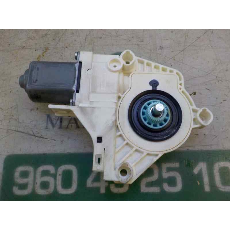 Recambio de motor elevalunas trasero izquierdo para skoda yeti elegance 4x4 referencia OEM IAM 5L0959811A 5L0959811A 