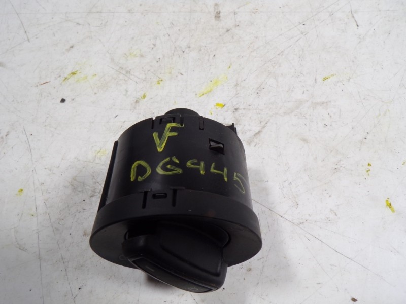 Recambio de mando luces para volkswagen polo 1.0 tsi referencia OEM IAM 5G0941431AGWZU 5G0941431S 10095081