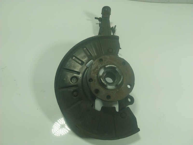 Recambio de mangueta delantera derecha para volkswagen touareg (7la) tdi v10 referencia OEM IAM 7L0505436B  