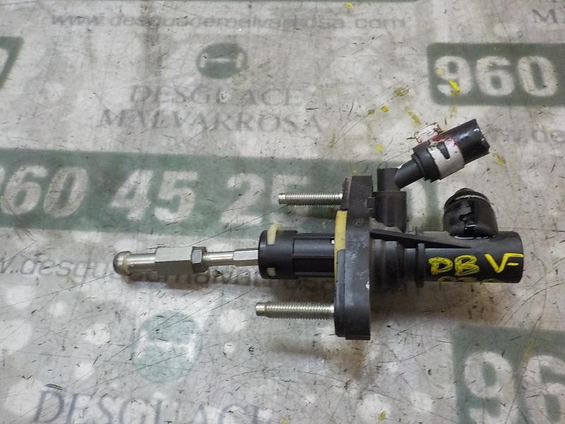 Recambio de bomba embrague para toyota yaris 1.0 cat referencia OEM IAM 314200D160  