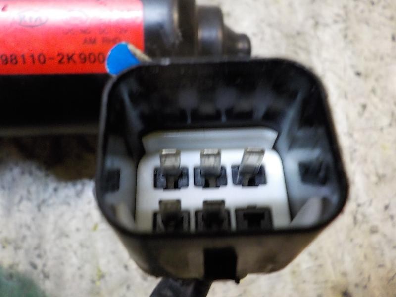 Recambio de motor limpia delantero para kia soul 1.6 crdi cat referencia OEM IAM 981102K900  