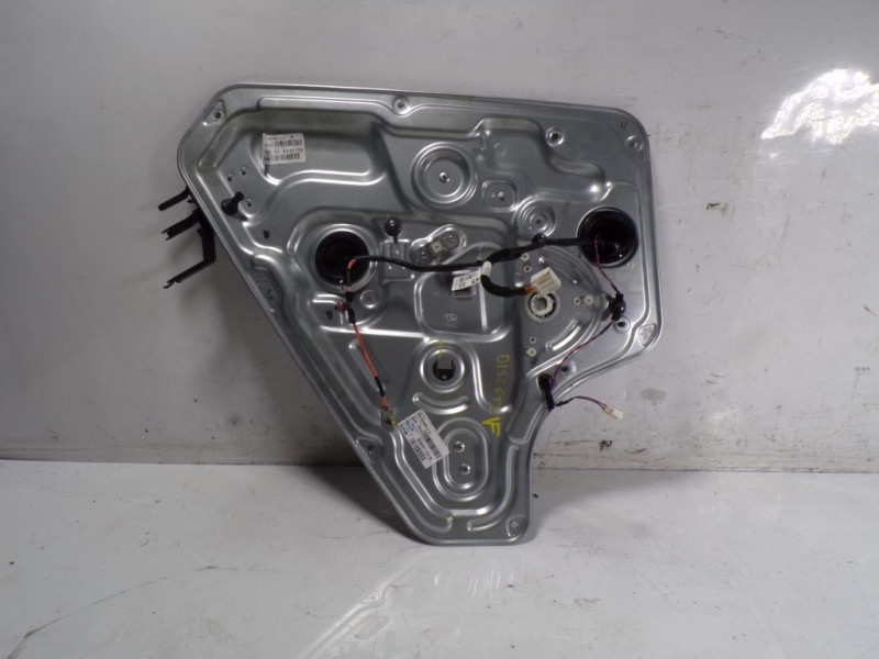 Recambio de elevalunas trasero izquierdo para kia venga 1.6 cat referencia OEM IAM 834711P030 834701P010 MDE01869