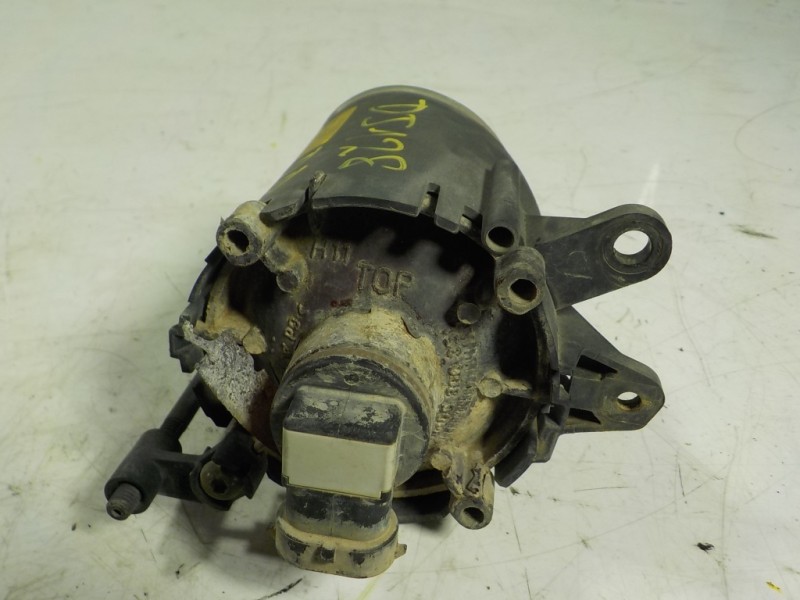 Recambio de faro antiniebla derecho para audi a4 berlina (8e) 1.9 tdi referencia OEM IAM   