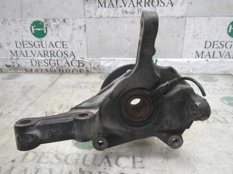 Recambio de mangueta delantera derecha para opel vivaro 1.9 cdti cat (f9q-762) referencia OEM IAM   