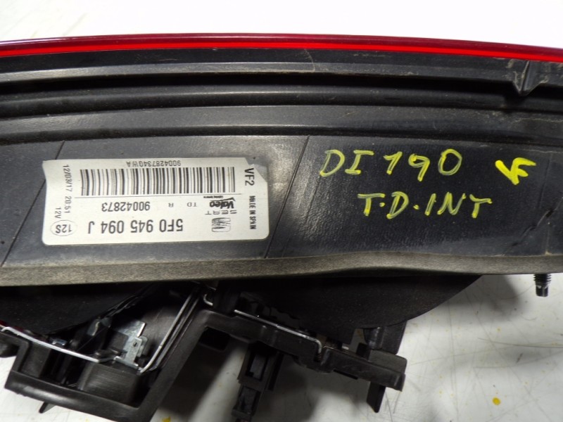 Recambio de piloto trasero derecho interior para seat leon (5f1) reference referencia OEM IAM 5F0945094J 5F0945094J 90042873