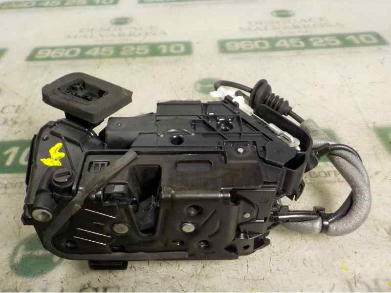 Recambio de cerradura puerta trasera izquierda para skoda fabia 1.0 mpi referencia OEM IAM 5G4839015D 5TA839015E 