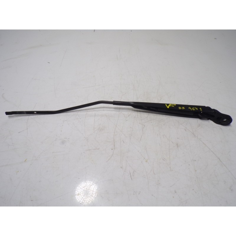 Recambio de brazo limpia delantero izquierdo para citroën c-elysée 1.6 hdi fap referencia OEM IAM 1609068680  