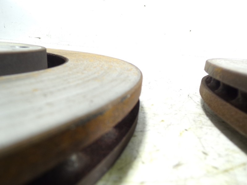 Recambio de disco freno delantero para citroën ds4 1.6 blue-hdi fap referencia OEM IAM 4249J6  