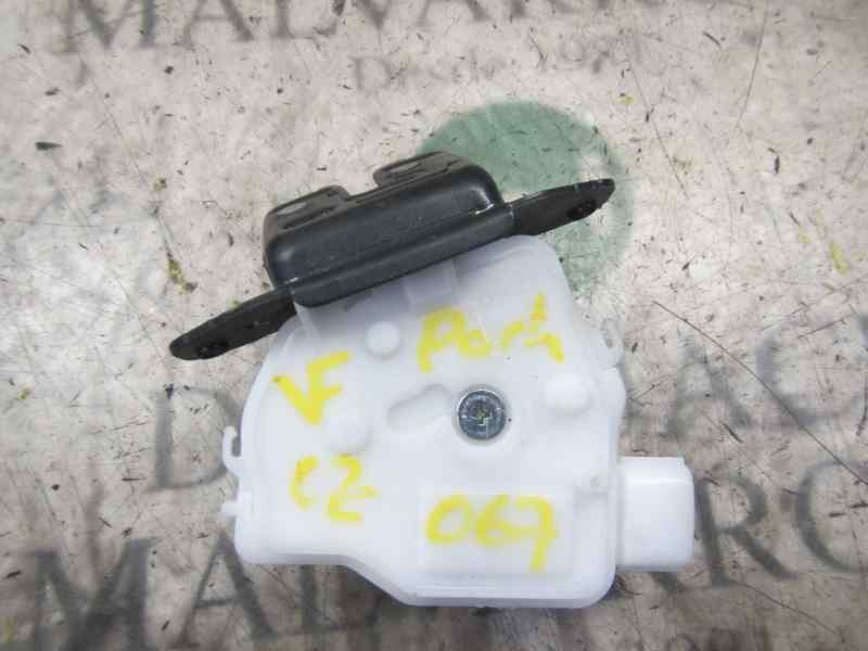 Recambio de cerradura maletero / porton para toyota yaris 1.3 16v cat referencia OEM IAM 6935002090  