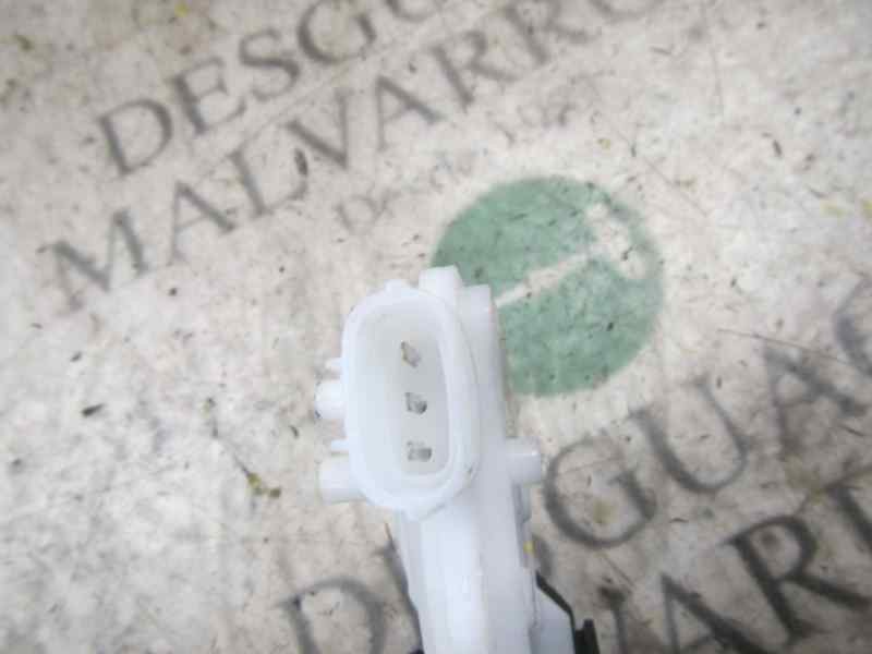 Recambio de cerradura maletero / porton para toyota yaris 1.3 16v cat referencia OEM IAM 6935002090  