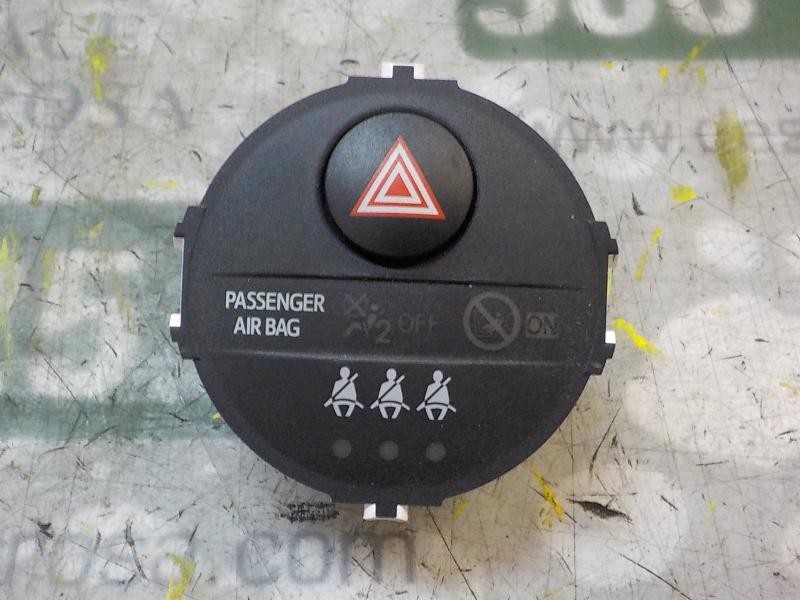 Recambio de warning para toyota yaris 1.0 cat referencia OEM IAM 839500D050 839500D050A 