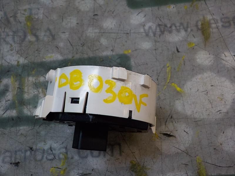 Recambio de warning para toyota yaris 1.0 cat referencia OEM IAM 839500D050 839500D050A 