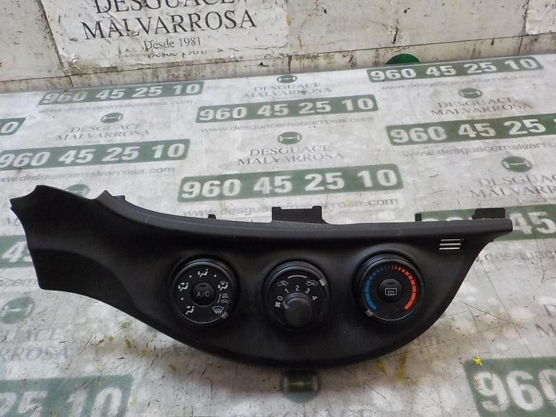 Recambio de mando calefaccion / aire acondicionado para toyota yaris 1.0 cat referencia OEM IAM 559010D270  