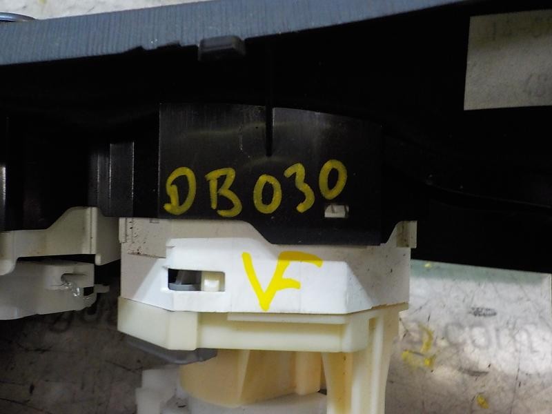 Recambio de mando calefaccion / aire acondicionado para toyota yaris 1.0 cat referencia OEM IAM 559010D270  