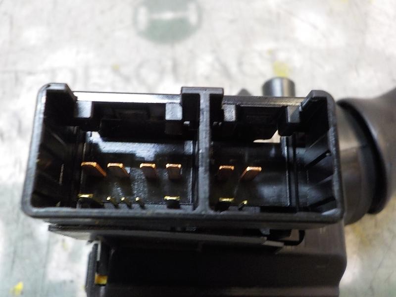 Recambio de mando limpia para toyota yaris 1.0 cat referencia OEM IAM 846520D180  