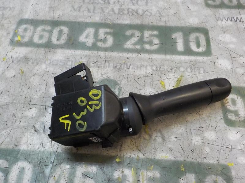 Recambio de mando limpia para toyota yaris 1.0 cat referencia OEM IAM 846520D180  