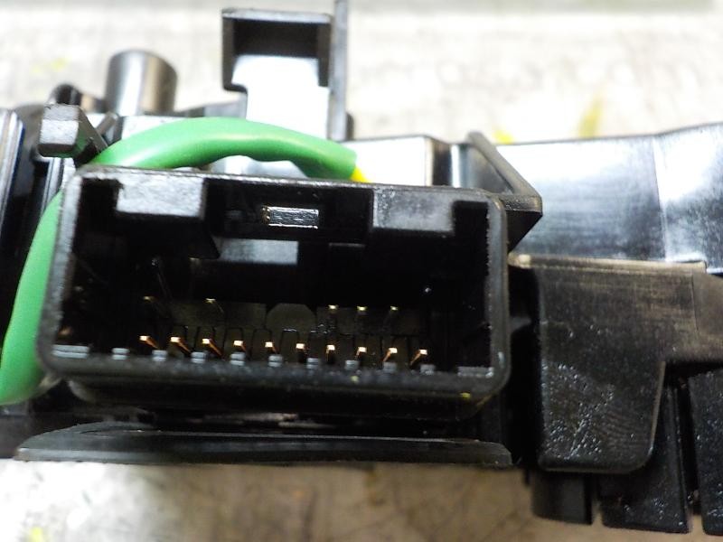 Recambio de mando luces para toyota yaris 1.0 cat referencia OEM IAM 841400D300  