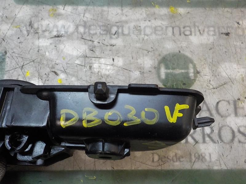 Recambio de maneta interior delantera derecha para toyota yaris 1.0 cat referencia OEM IAM 692050D270C0  