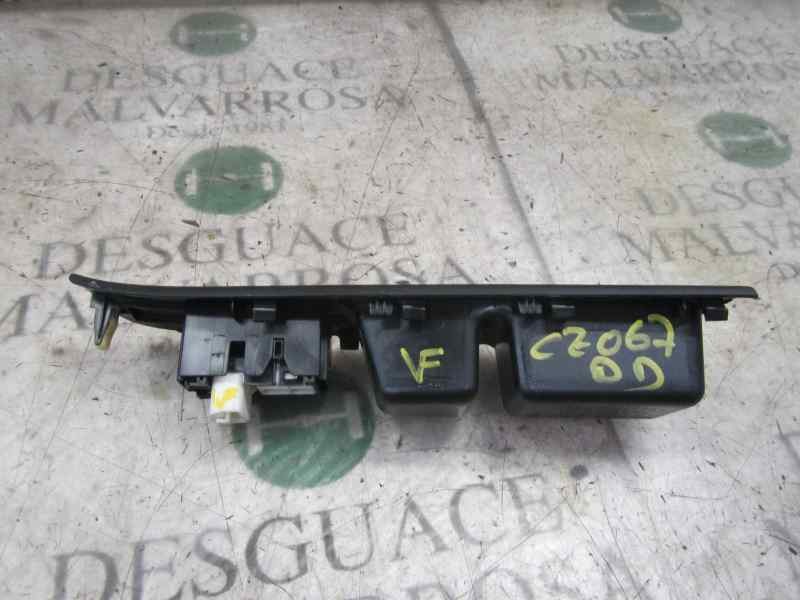 Recambio de mando elevalunas delantero derecho para toyota yaris 1.3 16v cat referencia OEM IAM 848100D030  