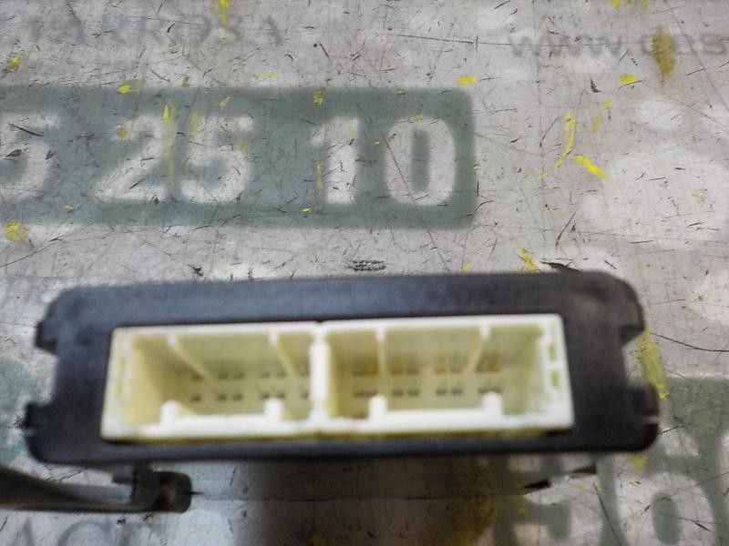 Recambio de modulo electronico para toyota yaris 1.0 cat referencia OEM IAM 896900D050 896900D050 MB028500830