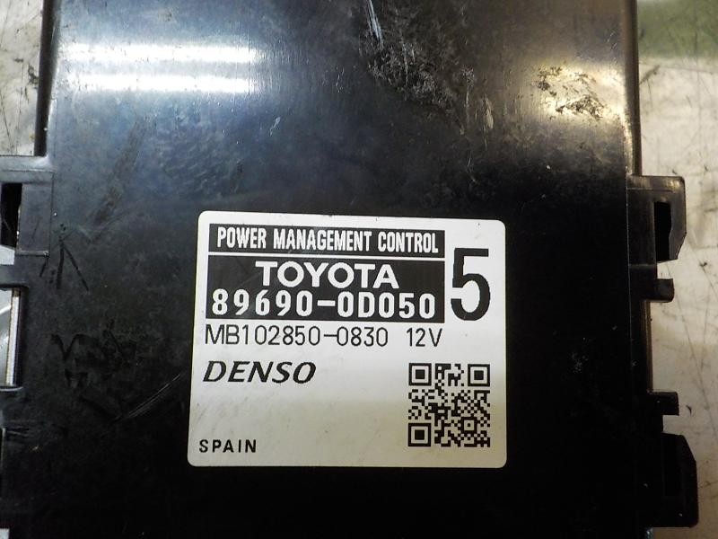Recambio de modulo electronico para toyota yaris 1.0 cat referencia OEM IAM 896900D050 896900D050 MB028500830