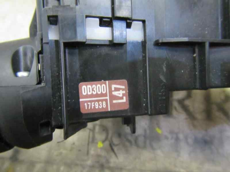 Recambio de mando luces para toyota yaris 1.3 16v cat referencia OEM IAM 841400D300  