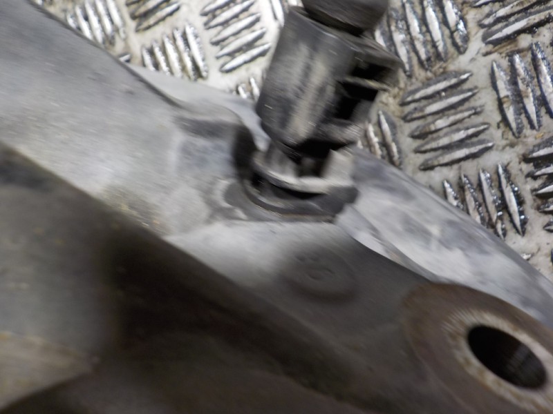 Recambio de puente trasero para volkswagen caddy ka/kb (2c) 1.6 tdi referencia OEM IAM 2K5501101E  