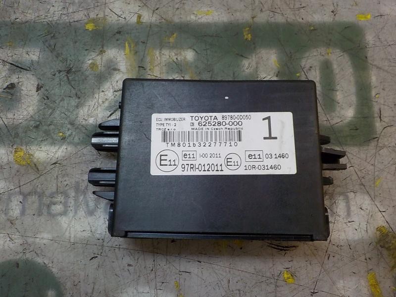 Recambio de modulo electronico para toyota yaris 1.0 cat referencia OEM IAM 897800D050 897800D050 625280000