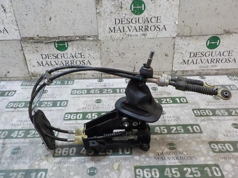 Recambio de palanca cambio para toyota yaris 1.0 cat referencia OEM IAM 335300D040  