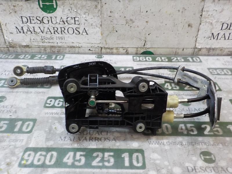 Recambio de palanca cambio para toyota yaris 1.0 cat referencia OEM IAM 335300D040  