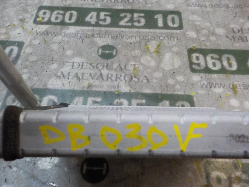 Recambio de radiador calefaccion / aire acondicionado para toyota yaris 1.0 cat referencia OEM IAM 871070D051  