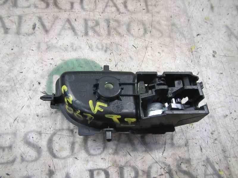 Recambio de maneta interior trasera izquierda para toyota yaris 1.3 16v cat referencia OEM IAM 6920602300C2  