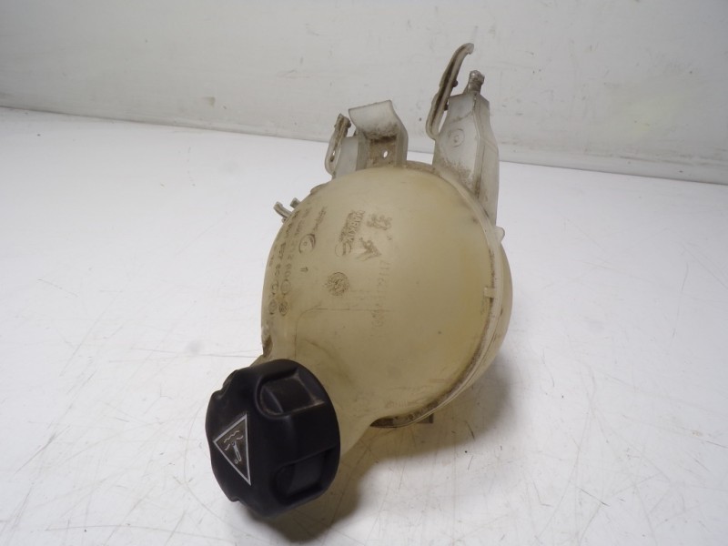 Recambio de deposito expansion para citroën c-elysée 1.6 hdi fap referencia OEM IAM 9818422880 9652621280 