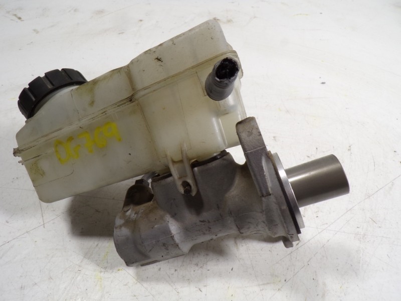 Recambio de bomba freno para renault clio iv grandtour 1.5 dci diesel fap referencia OEM IAM   