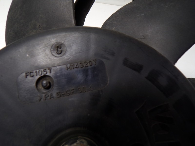 Recambio de electroventilador para citroën c-elysée 1.6 hdi fap referencia OEM IAM 9812028580 M143207 
