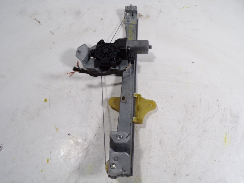 Recambio de elevalunas delantero derecho para renault clio iv grandtour 1.5 dci diesel fap referencia OEM IAM  807205569R 