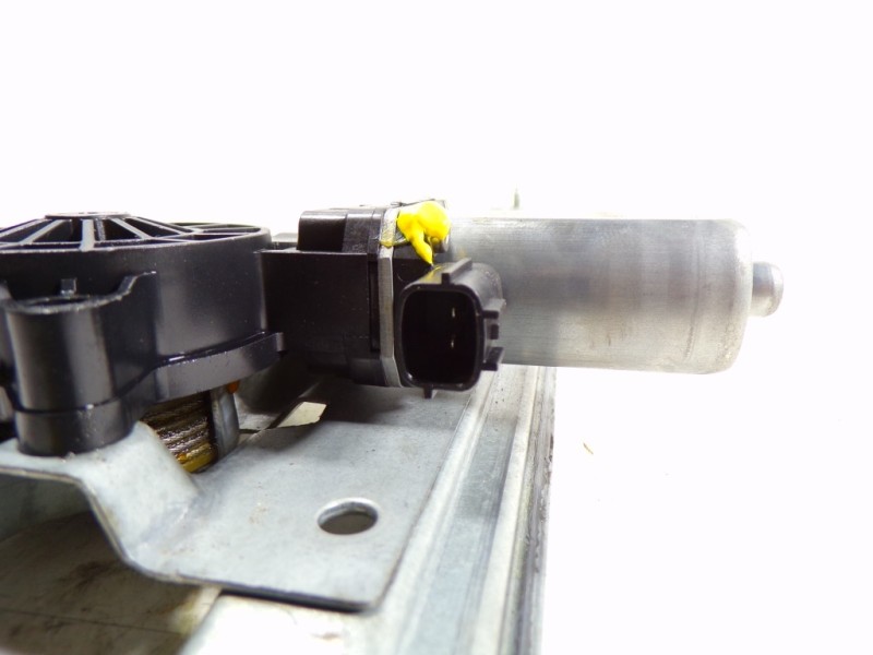 Recambio de elevalunas delantero derecho para renault clio iv grandtour 1.5 dci diesel fap referencia OEM IAM  807205569R 