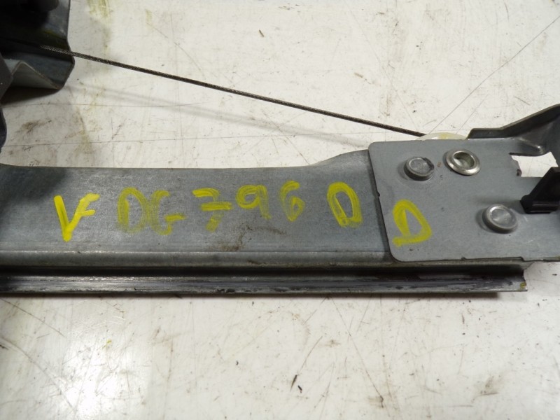 Recambio de elevalunas delantero derecho para renault clio iv grandtour 1.5 dci diesel fap referencia OEM IAM  807205569R 