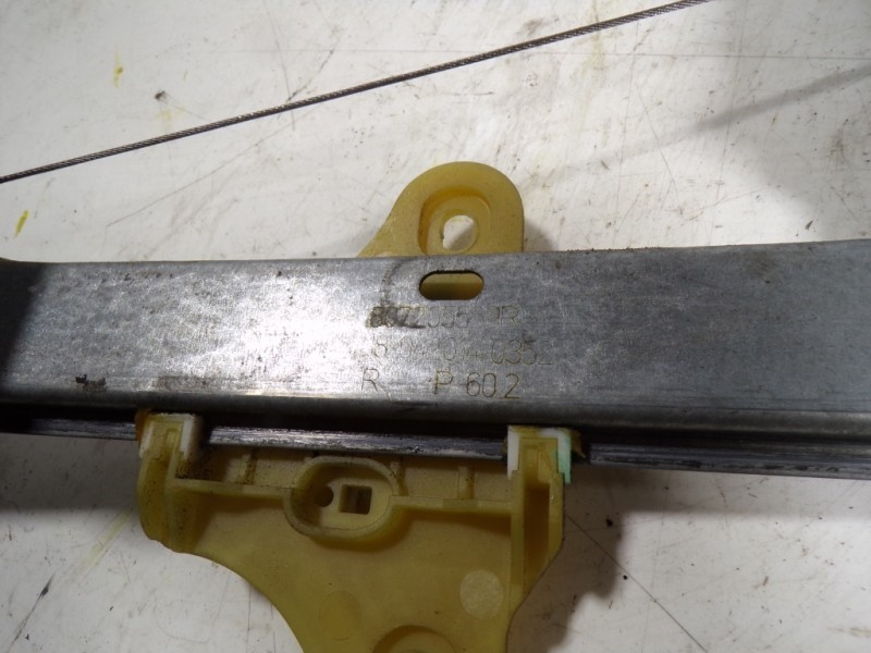 Recambio de elevalunas delantero derecho para renault clio iv grandtour 1.5 dci diesel fap referencia OEM IAM  807205569R 