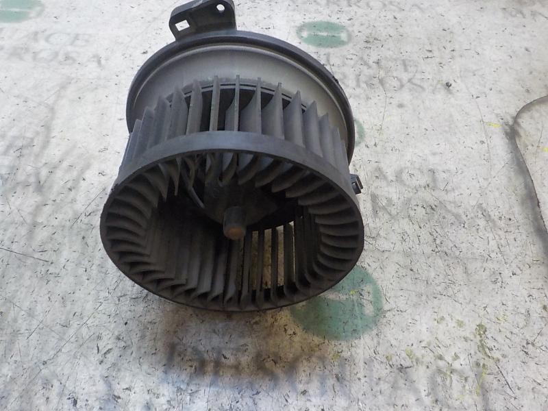 Recambio de motor calefaccion para citroën berlingo 1.9 diesel referencia OEM IAM   