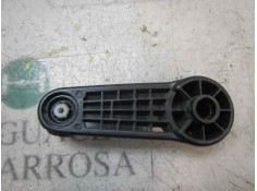 Recambio de maneta elevalunas trasera derecha para nissan micra (k13) 1.2 cat referencia OEM IAM    2