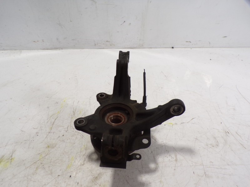 Recambio de mangueta delantera derecha para renault clio iv grandtour 1.5 dci diesel fap referencia OEM IAM   