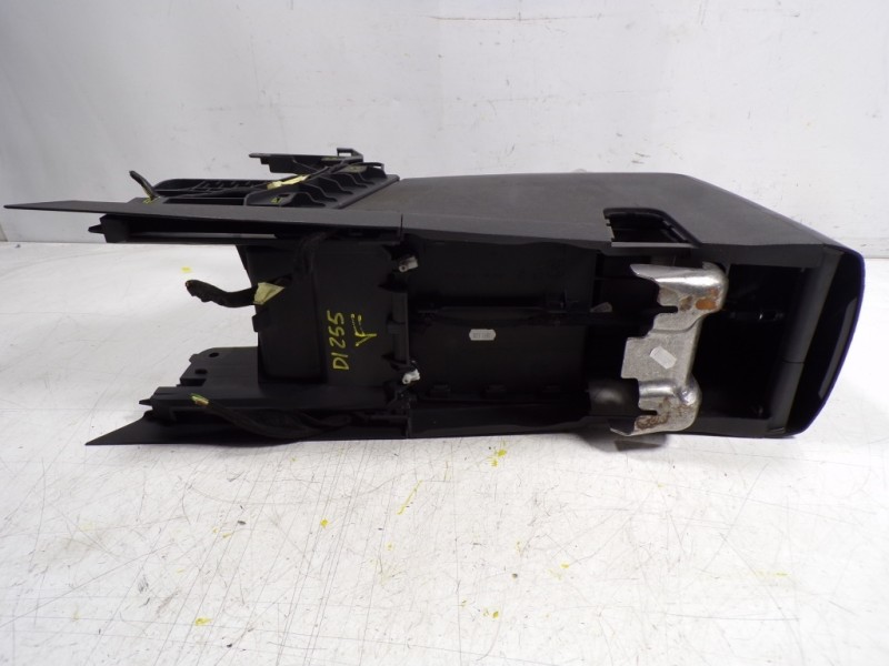 Recambio de apoyabrazos central para peugeot 5008 1.6 hdi fap cat (9hz / dv6ted4) referencia OEM IAM 7591KY 9670593077 