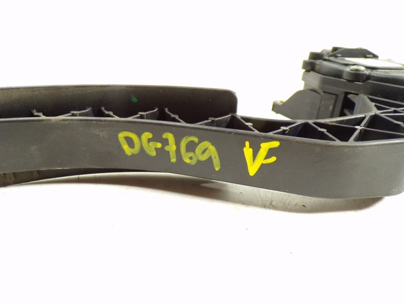 Recambio de potenciometro pedal para renault clio iv grandtour 1.5 dci diesel fap referencia OEM IAM  180029347R 